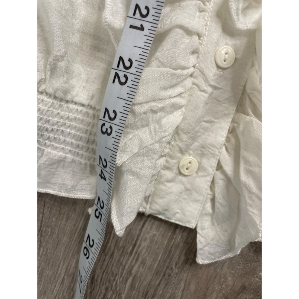 Vicinity White Puff Sleeve Ruffle Front Smocked Elastic Hem Blouse Top Sz LP - Picture 10 of 10
